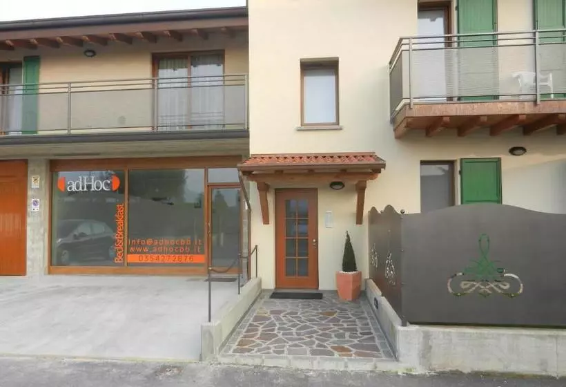 B&b Ad Hoc