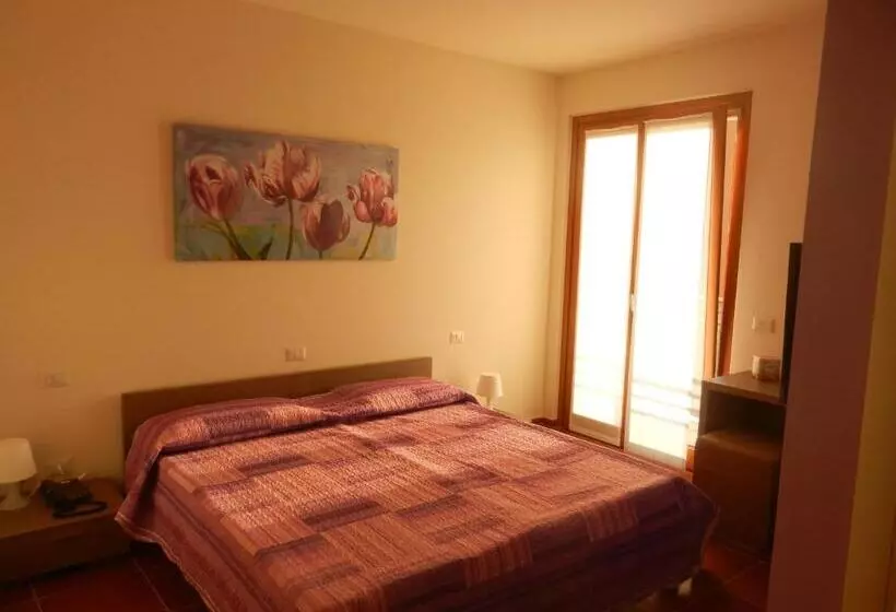 B&b Ad Hoc