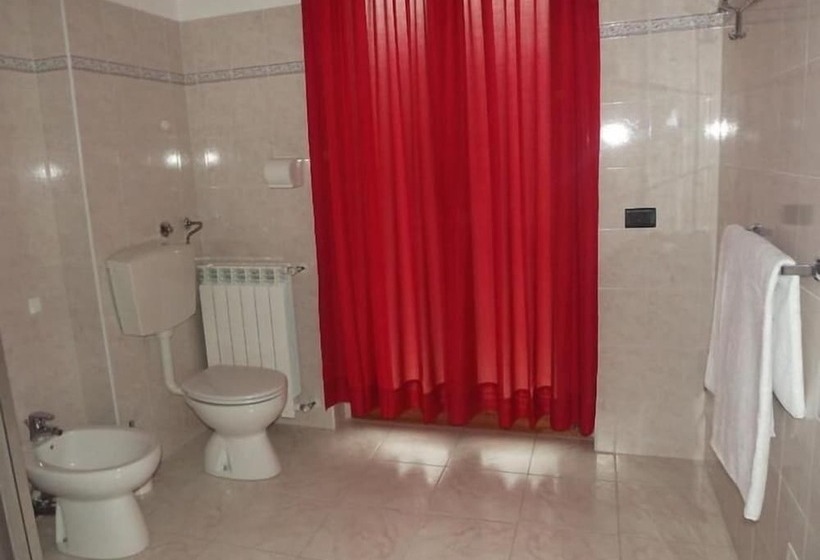 مبيت وإفطار Affittacamere Pone