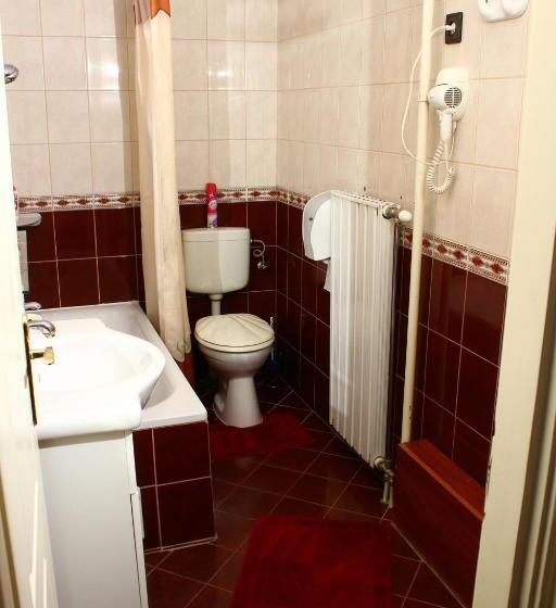 تختخواب و صبحانه Kálmán Panzió