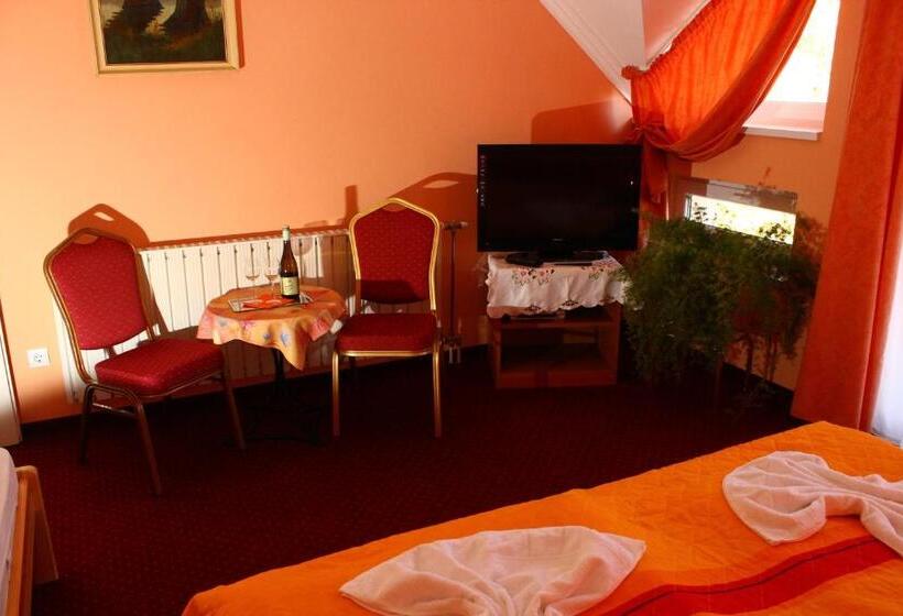 تختخواب و صبحانه Kálmán Panzió