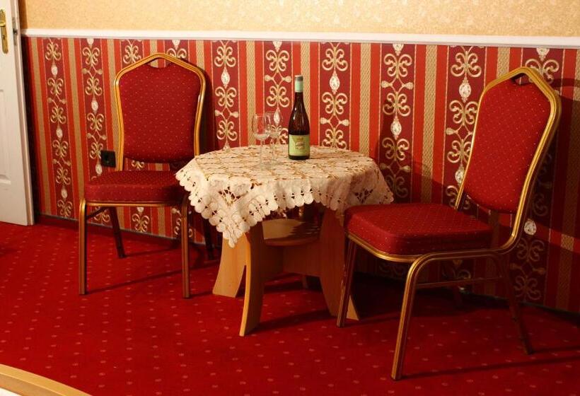 تختخواب و صبحانه Kálmán Panzió