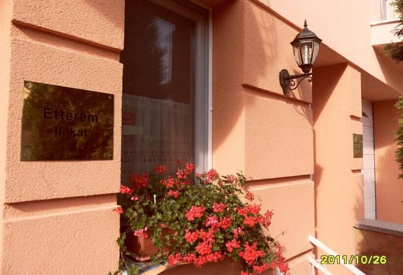 تختخواب و صبحانه Kálmán Panzió