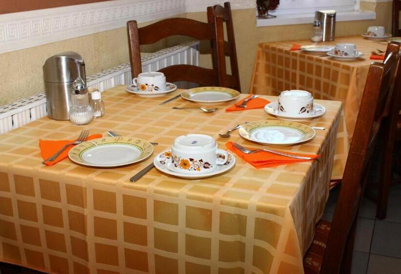 تختخواب و صبحانه Kálmán Panzió