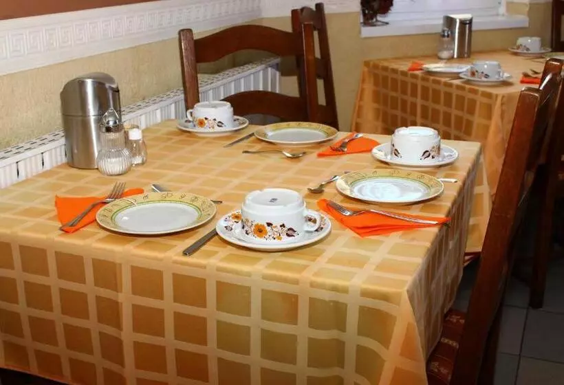 تختخواب و صبحانه Kálmán Panzió