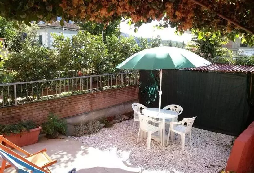 Aamiaismajoitus (B&B) La Coccinella Di Silvia E Simone