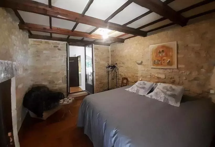 ベッドアンドブレックファースト Les Chambres Du Clos Des Capucins