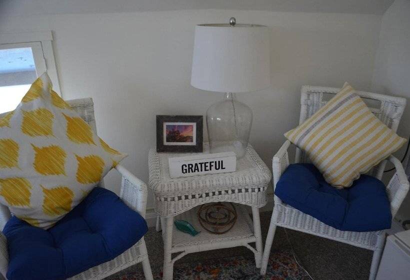 Bed and Breakfast Narragansett House