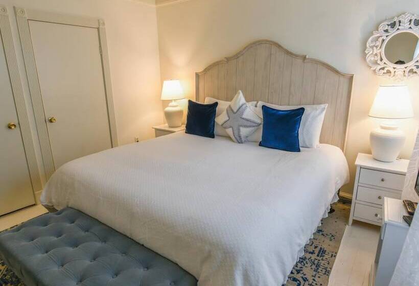 Bed and Breakfast Narragansett House