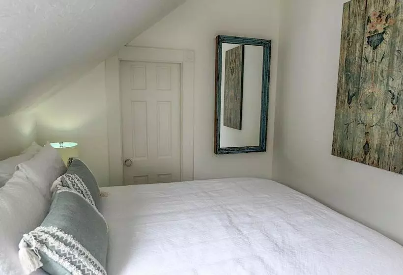 Aamiaismajoitus (B&B) Narragansett House