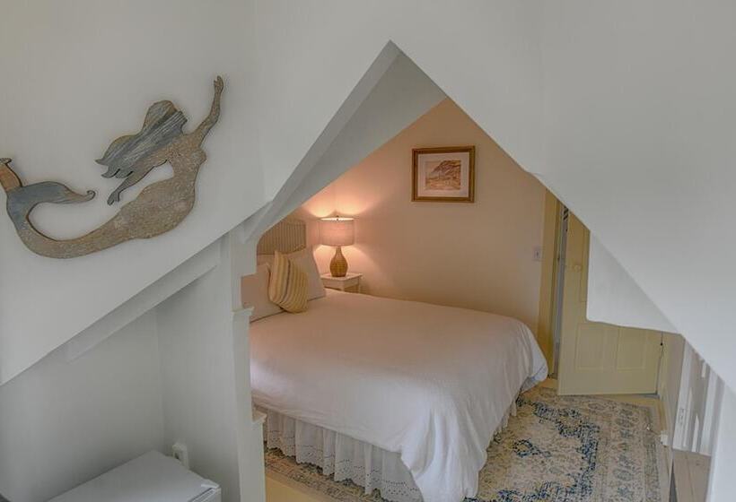 Bed and Breakfast Narragansett House