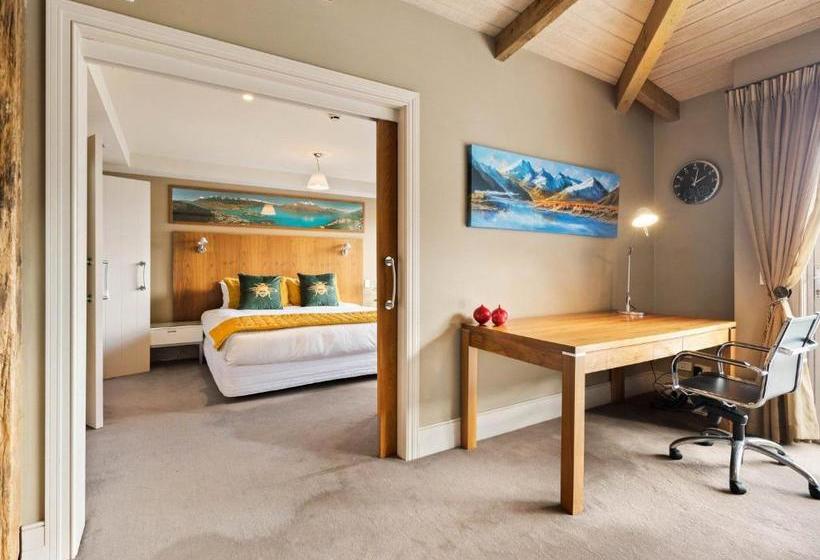 Chambers City Centre Penthouse