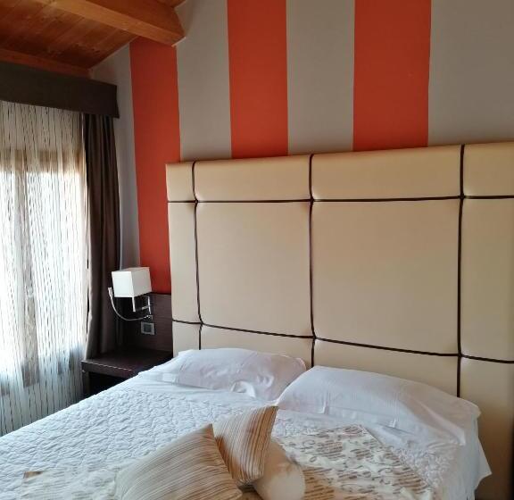 호텔 Albergo Minuetto