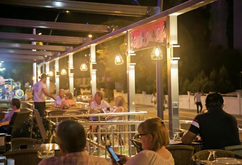 ホテル Chateau De Ville