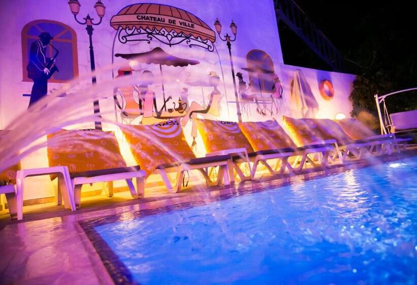 ホテル Chateau De Ville