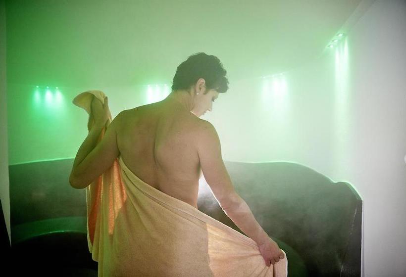 בית מלון כפרי Costes