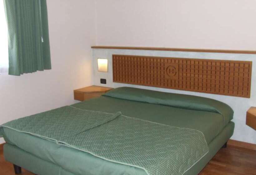 בית מלון כפרי Ghibellino