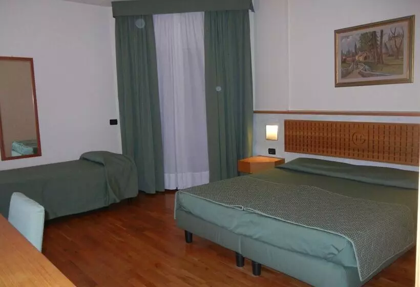 ホテル Ghibellino