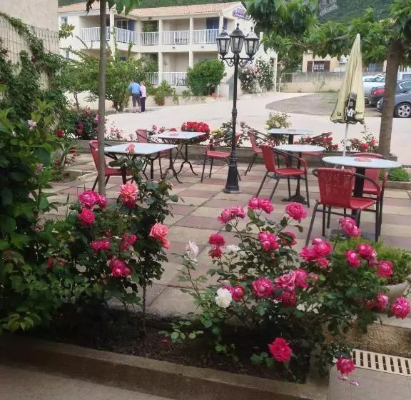 Hotelli Hôtel Camparellu