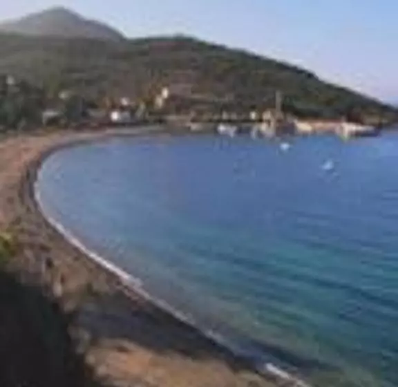 Hotelli Hôtel Camparellu