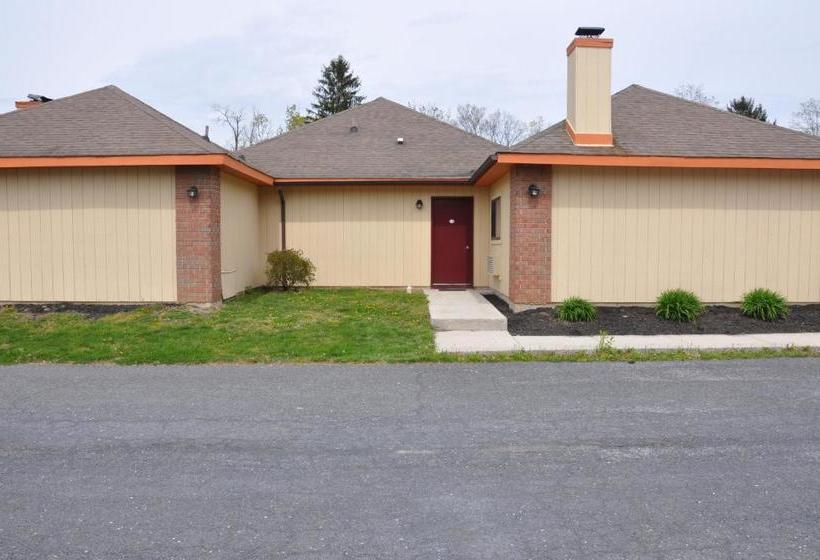 Отель Inn Of The Dove  Harrisburg