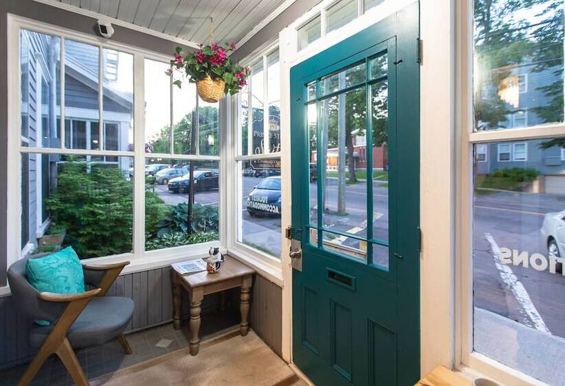 هتل Prince Street Suites