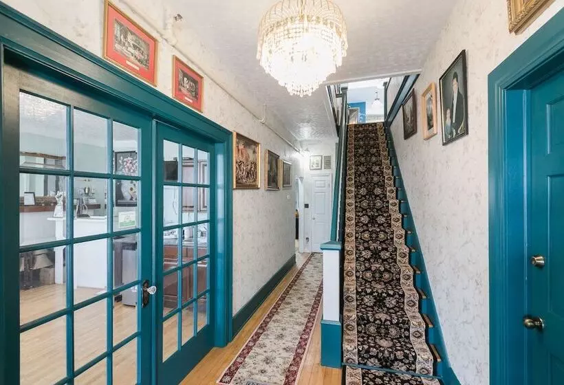 Hotelli Prince Street Suites