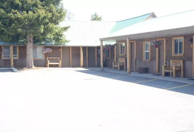 モーテル The Evergreen