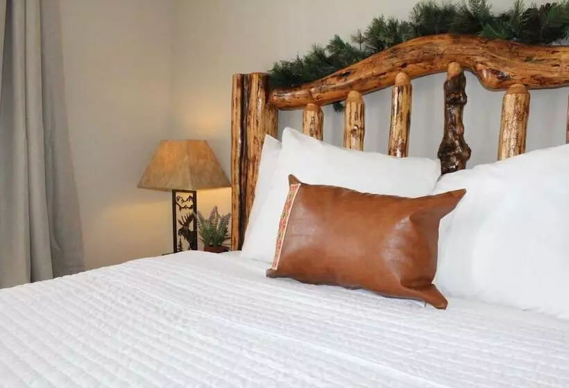 モーテル The Evergreen