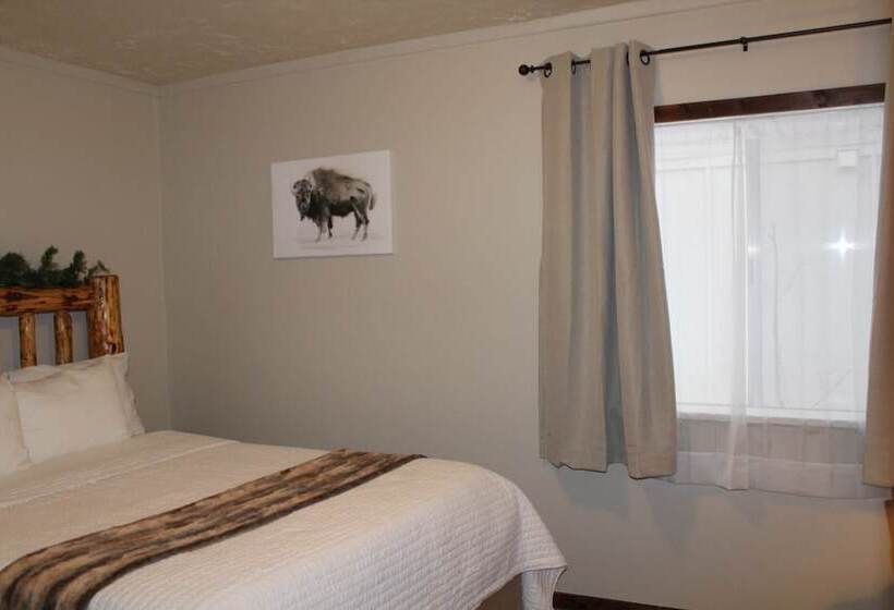 فندق على الطريق The Evergreen