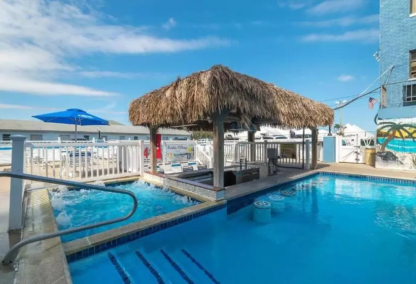 Oceanic Hotel & Barefoot Tiki Bar