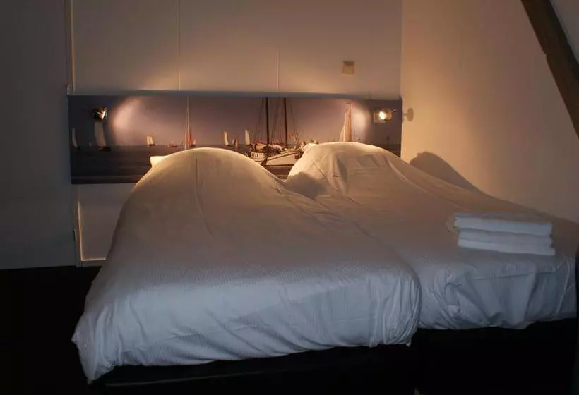 Bed And Breakfast De Zeehoeve