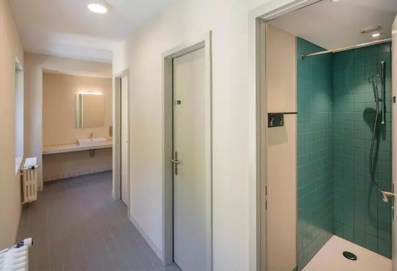 Cransmontana Youth Hostel