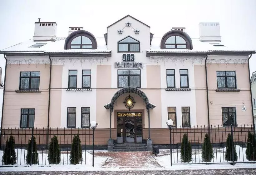 Hotel 903