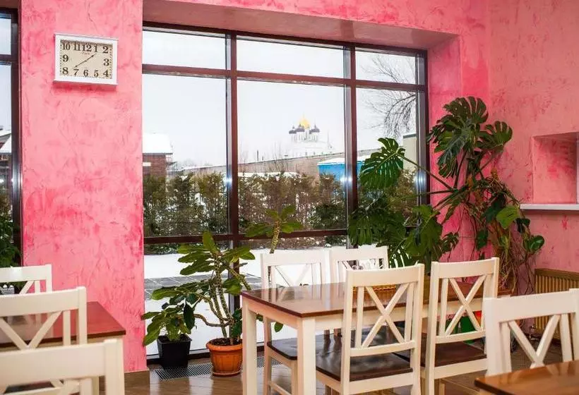 Hotel 903