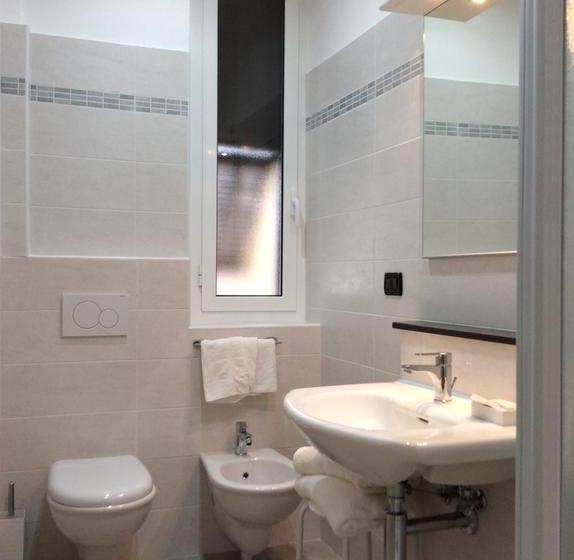 호텔 Albergo Fiorenza & Banksia Meublè