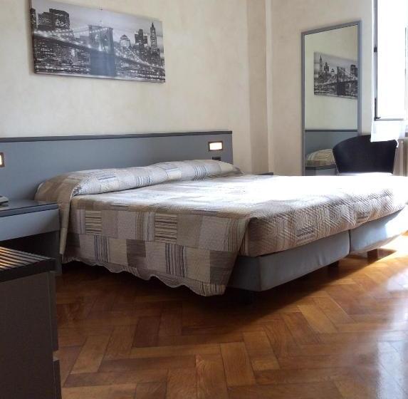 호텔 Albergo Fiorenza & Banksia Meublè