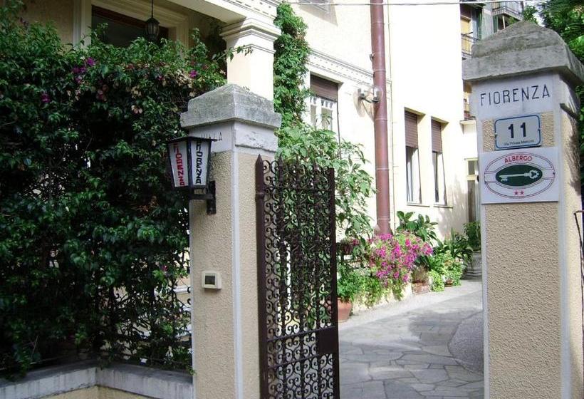 호텔 Albergo Fiorenza & Banksia Meublè