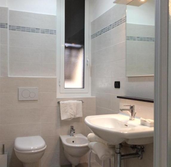 호텔 Albergo Fiorenza & Banksia Meublè