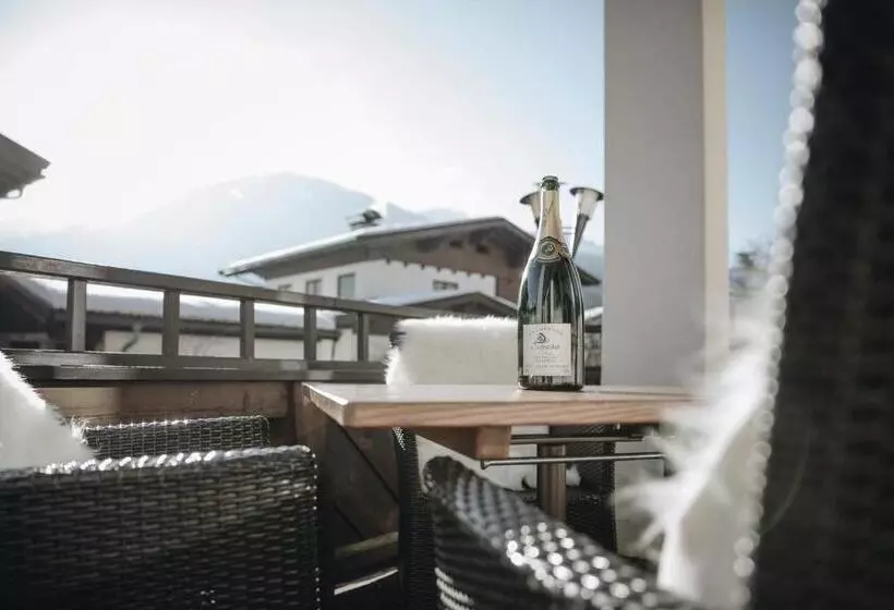 هتل Der Greil   Wein & Gourmet