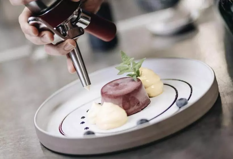 هتل Der Greil   Wein & Gourmet