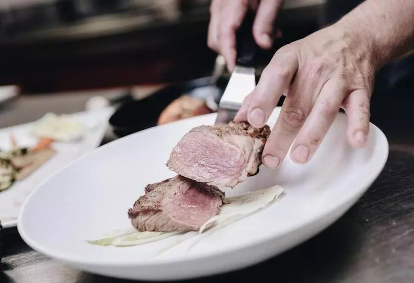 هتل Der Greil   Wein & Gourmet