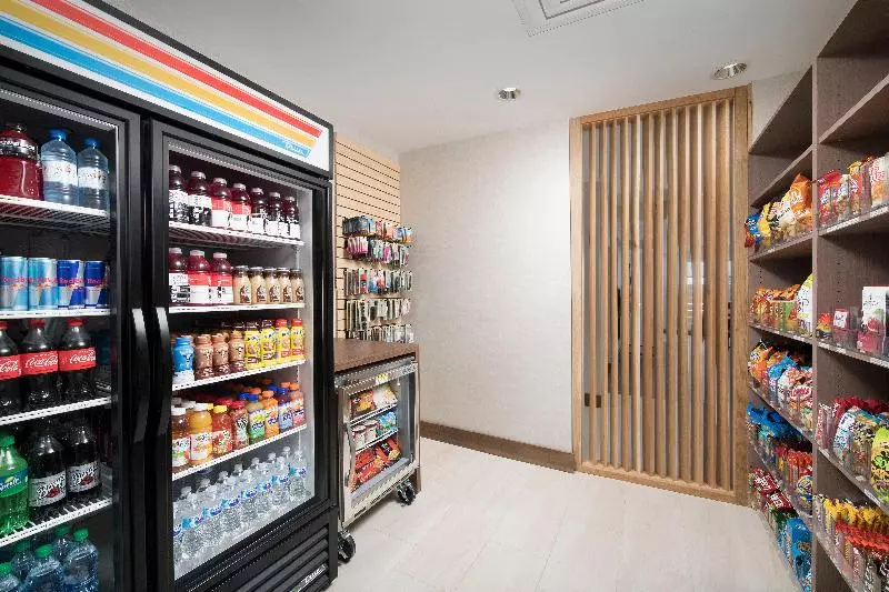 ホテル Holiday Inn Express & Suites San Antonio North Windcrest, An Ihg