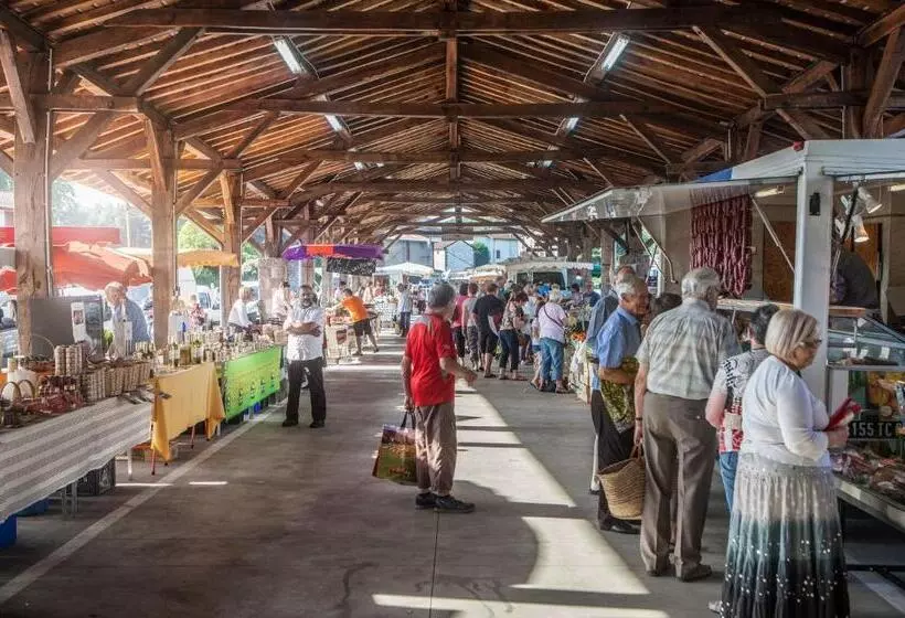 Hotelli Hôtel Itzalpea