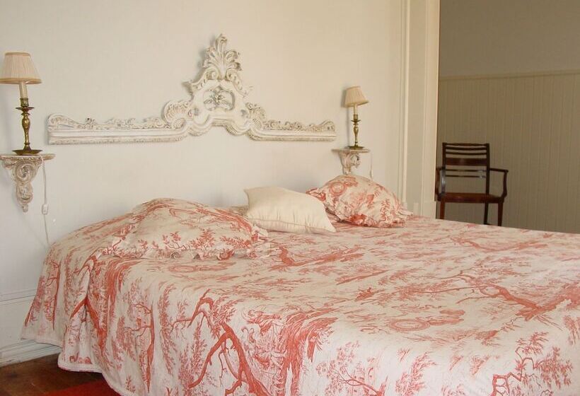 هتل Palacio De Rio Frio