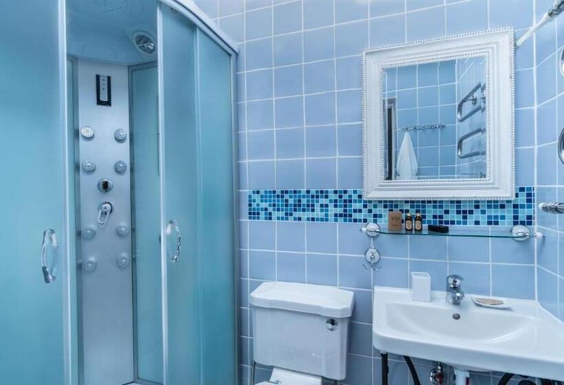 هتل Parus Boutique