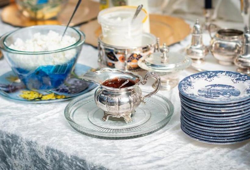 هتل Parus Boutique