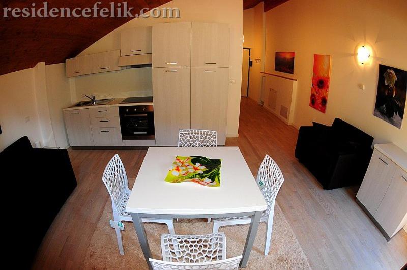 ホテル Residence Felik