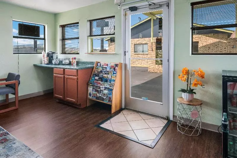 ホテル Rodeway Inn