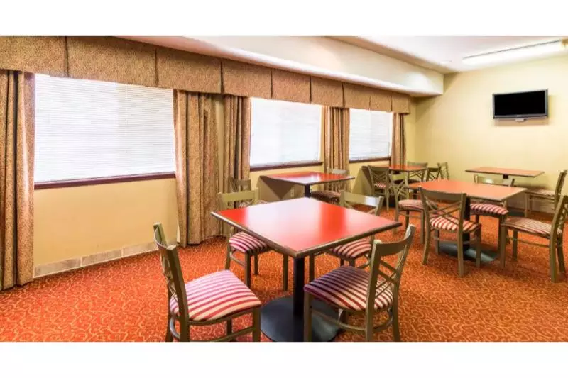 ホテル Rodeway Inn